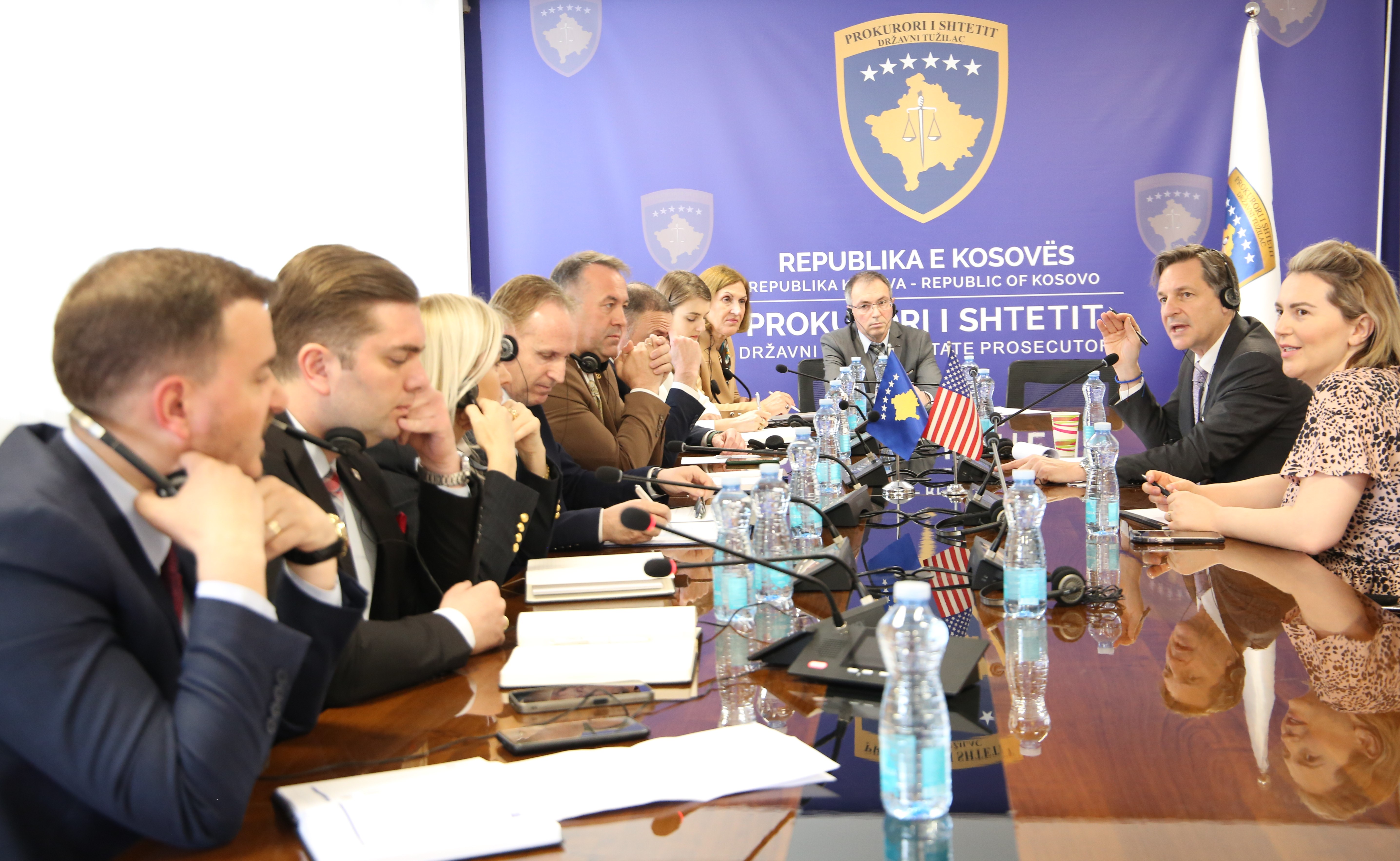 Prokurorët e Shtetit, administratorët, bashkëpunëtorët profesional dhe zyrtarët ligjor mbajtën takim me përfaqësuesit e ekipit vlerësues të INL-së për Sektorin e Drejtësisë në Kosovë