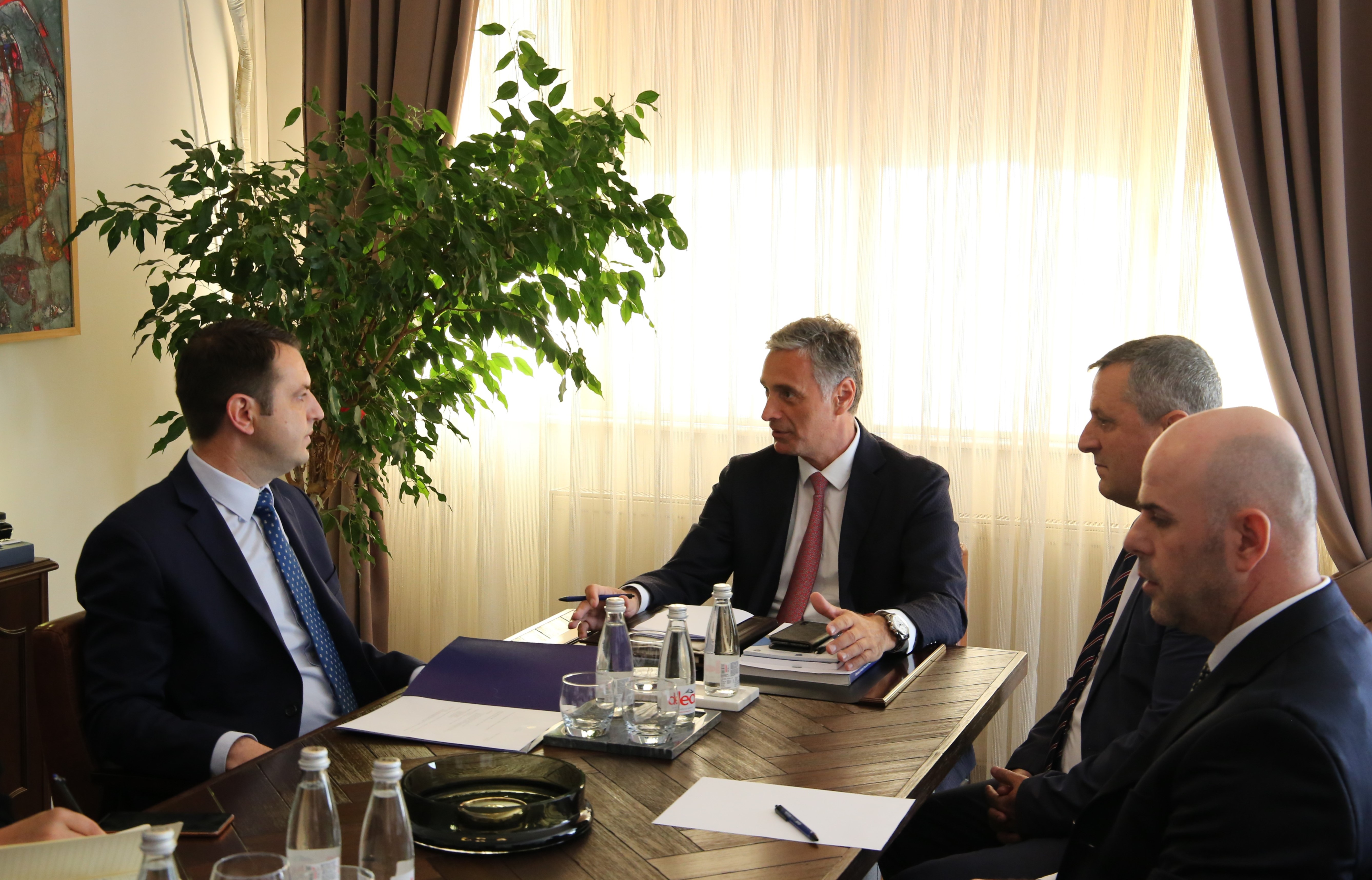 Kryeprokurori Lumezi priti në takim Ministrin Selimi