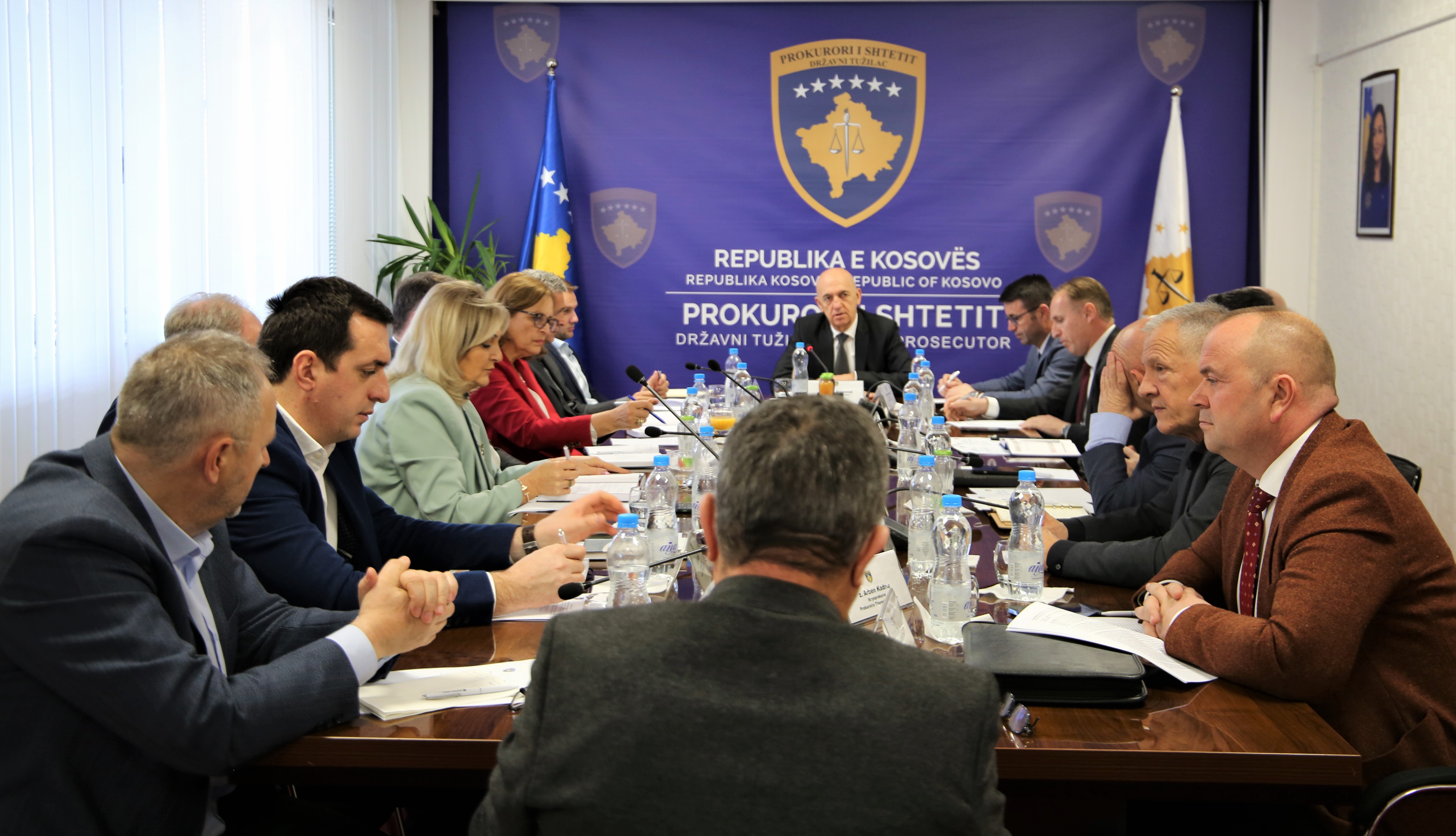 The Acting Chief State Prosecutor requests from the chief prosecutors of the prosecution offices commitment in strengthening the rule of law