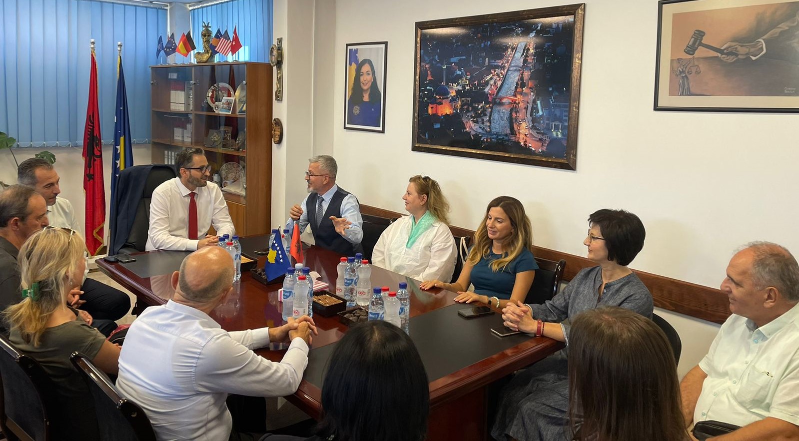 Kryeprokurori i Prizrenit priti në takim përfaqësues nga Këshilli i Lartë i Prokurorisë së Shqipërisë
