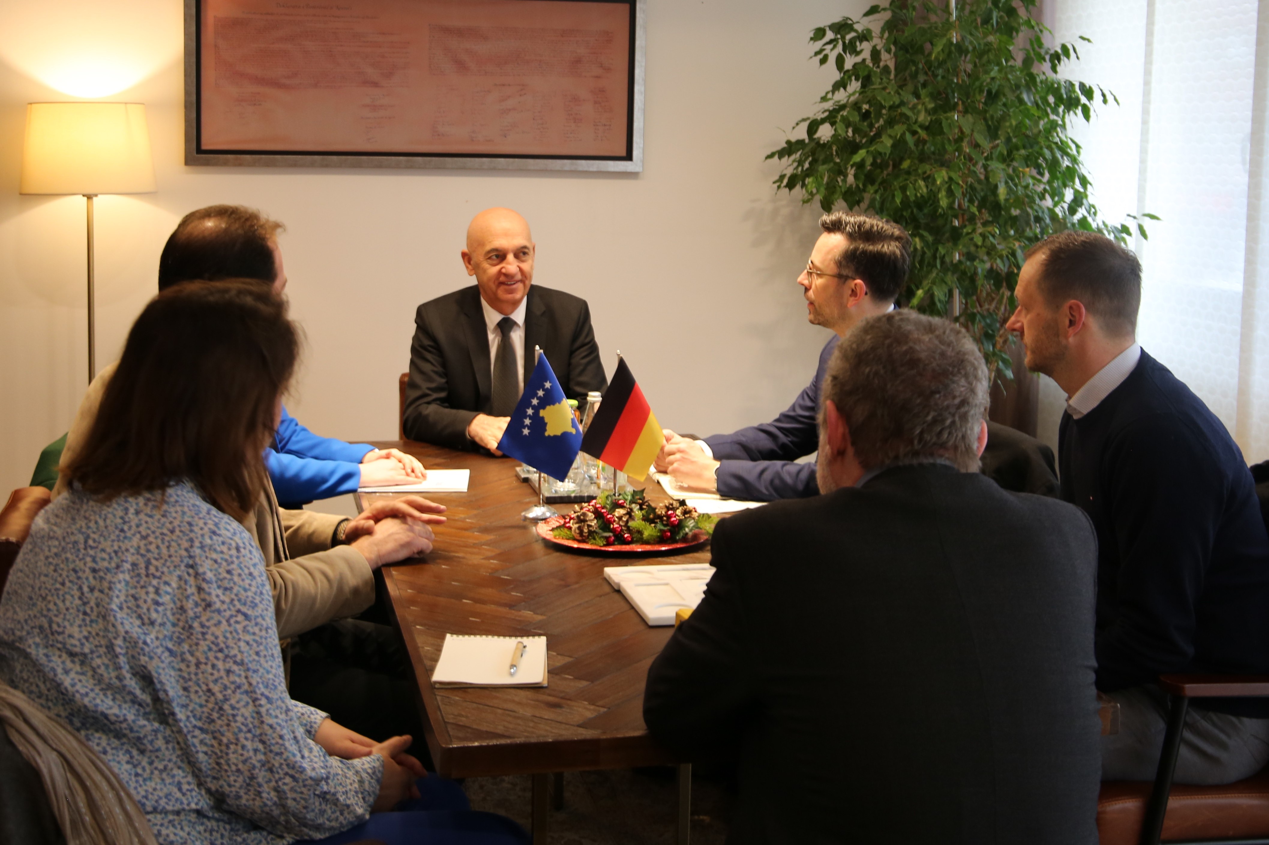 U.D. Kryeprokurori i Shtetit priti në takim përfaqësues të Fondacionit Gjerman për Bashkëpunim Juridik Ndërkombëtar - IRZ