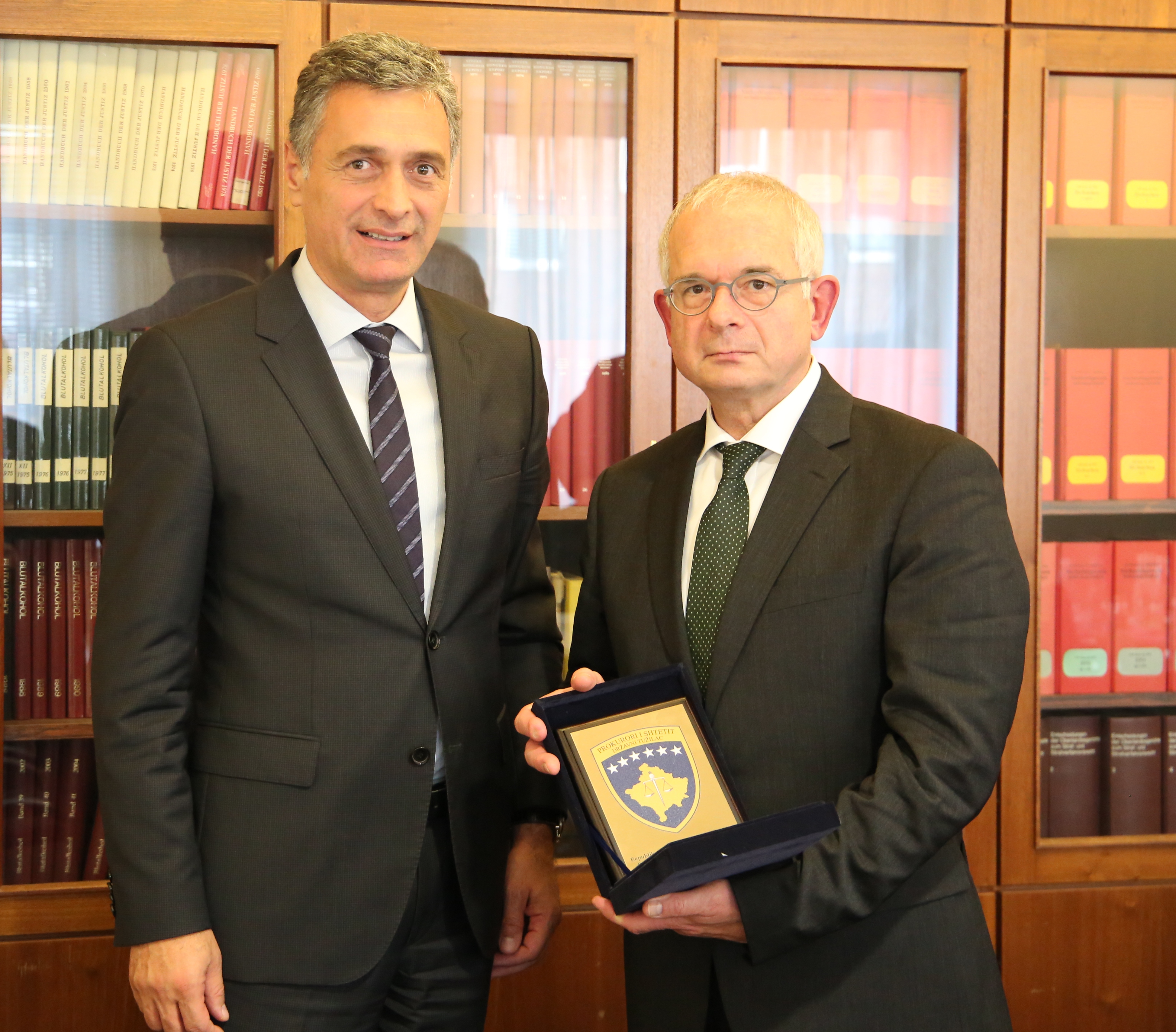 A delegation from the prosecutorial system of Kosova, led by Chief State Prosecutor, Aleksandër Lumezi, is staying for an official visit in Germany