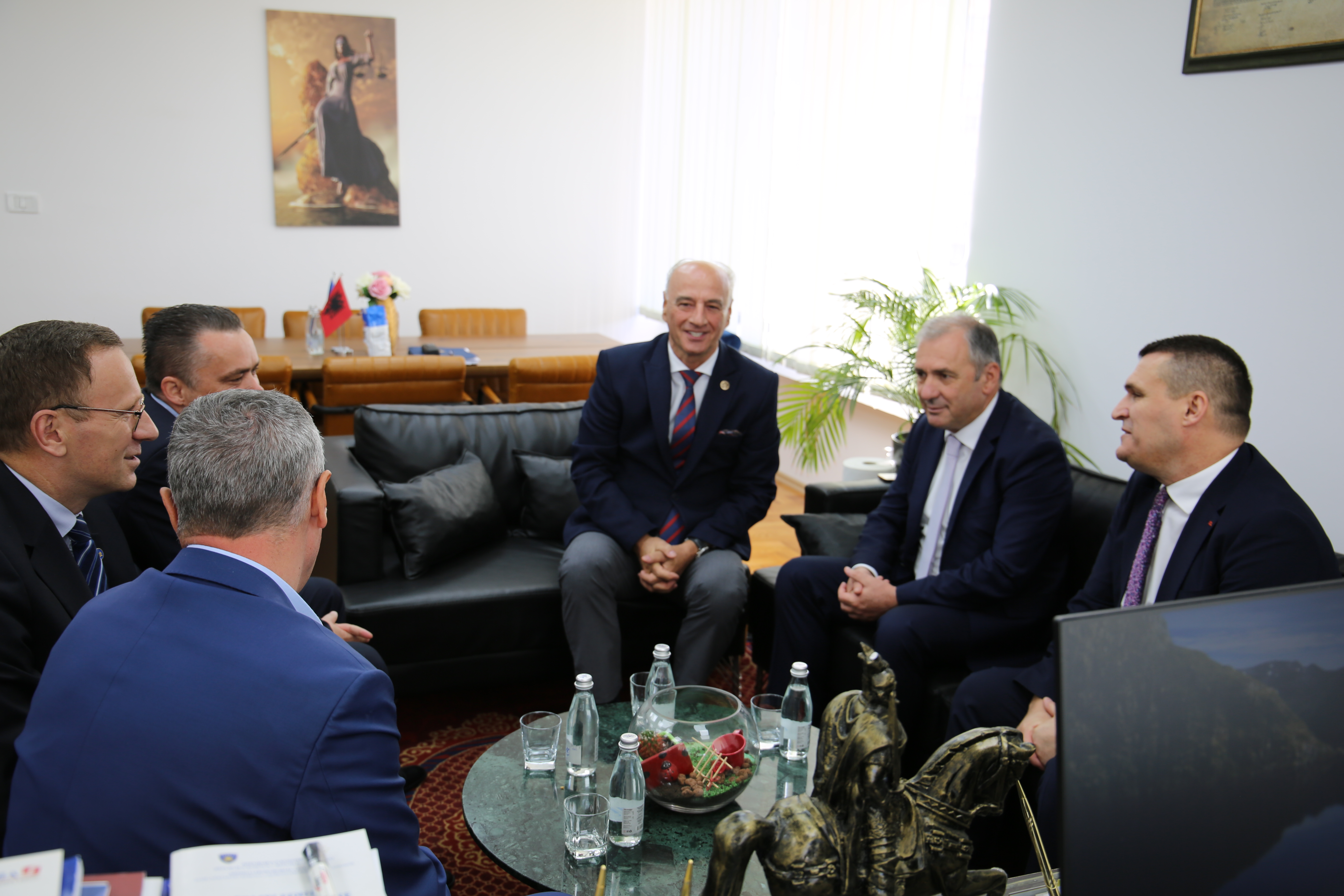 The Chairman of the Kosovo Prosecutorial Council hosted the representatives of the Special Prosecution against Corruption and Organized Crime of the Republic of Albania